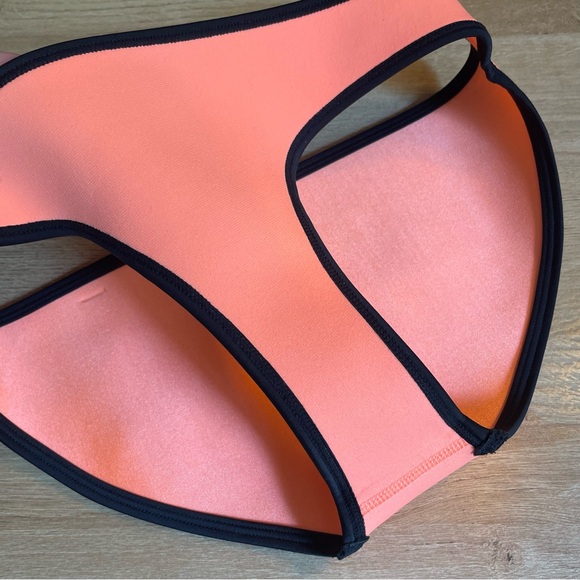 TRIANGL Neoprene Neon Coral Swim Bottoms - Picture 4 of 8